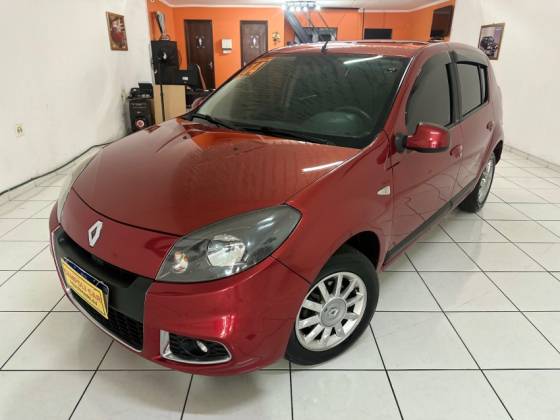 RENAULT SANDERO 1.6 PRIVILÉGE 16V FLEX 4P AUTOMÁTICO RENAULT SANDERO 1.6 PRIVILÉGE 16V FLEX 4P AUTOMÁTICO